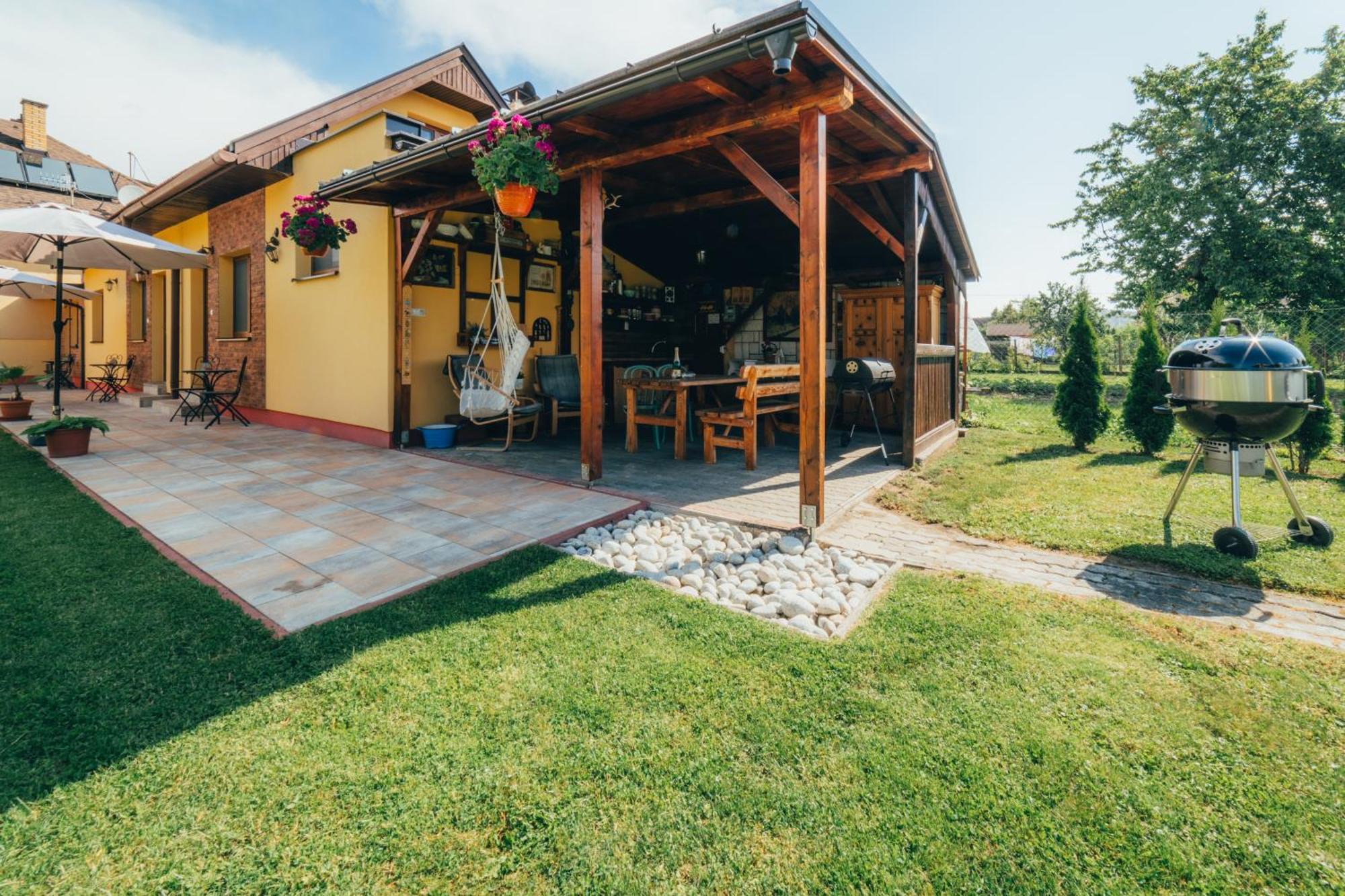 Apartmany Friends Liptov Липтовски-Микулаш Экстерьер фото
