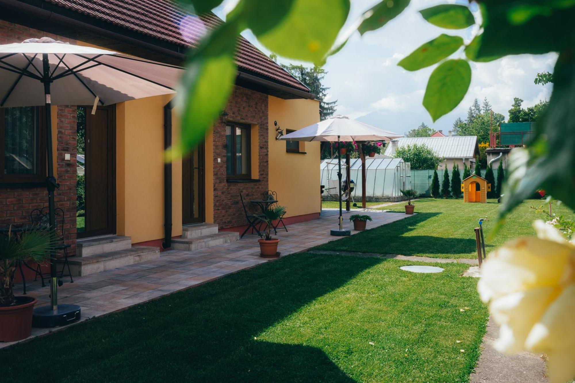 Apartmany Friends Liptov Липтовски-Микулаш Экстерьер фото